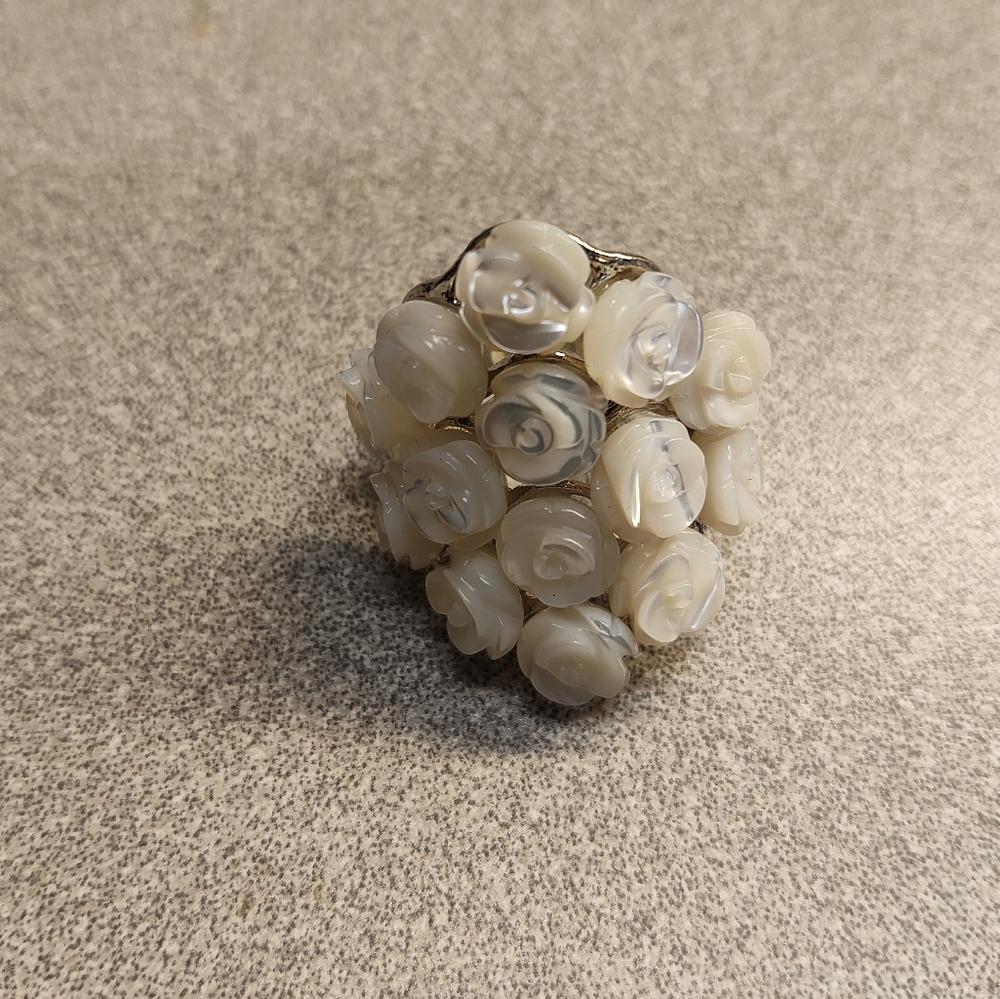 Mother of pearl ring